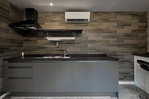 Eight Rest Hostel  Myeong-dong