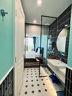 Medius Terra Residences - Pool Included