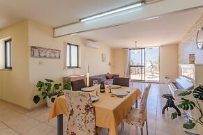 Penthouse Tower Court Zurrieq