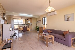 Penthouse Tower Court Zurrieq