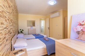 Penthouse Tower Court Zurrieq