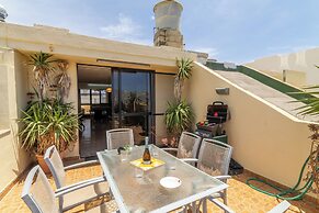 Penthouse Tower Court Zurrieq