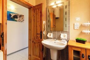 Modern Seaview Apart In Marsalforn Gozo