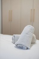 O&O - 2 BR Stylish & Modern Apartment