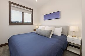 90 Hay Meadow 4 Bedroom Townhouse by RedAwning