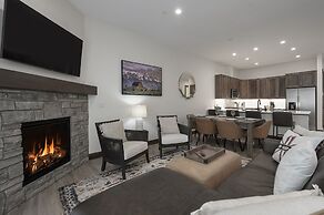 90 Hay Meadow 4 Bedroom Townhouse by RedAwning