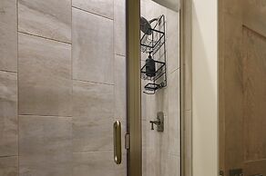 90 Hay Meadow 4 Bedroom Townhouse by RedAwning