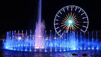 Becca's Place 3 Bedroom Home by RedAwning