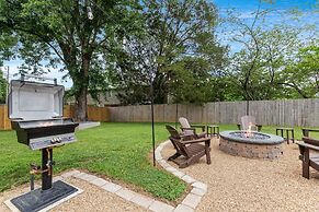 Becca's Place 3 Bedroom Home by RedAwning