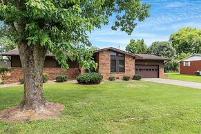 Becca's Place 3 Bedroom Home by RedAwning