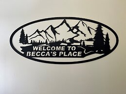 Becca's Place 3 Bedroom Home by RedAwning