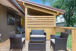 Becca's Place 3 Bedroom Home by RedAwning