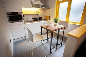 Higgihaus 26 Clare Street Aparthotel