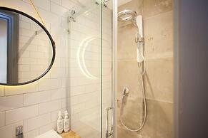 Higgihaus 26 Clare Street Aparthotel