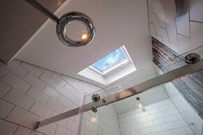 Higgihaus 26 Clare Street Aparthotel