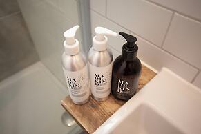 Higgihaus 26 Clare Street Aparthotel