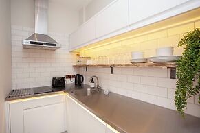 Higgihaus 26 Clare Street Aparthotel