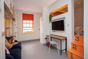 Higgihaus 26 Clare Street Aparthotel