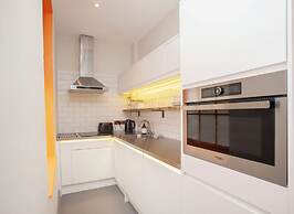 Higgihaus 26 Clare Street Aparthotel