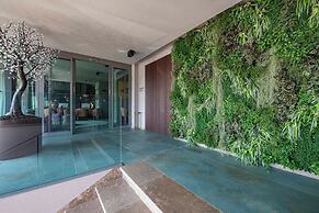 Columbus Urban Resort