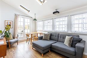 Gorgeous Hoxton Flat