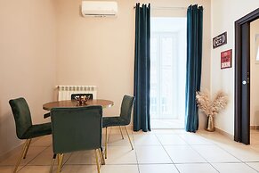 Vicky s Luxury Guesthouse by Napoliapartments