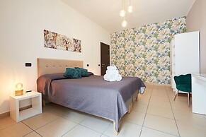 Vicky s Luxury Guesthouse by Napoliapartments