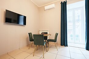 Vicky s Luxury Guesthouse by Napoliapartments