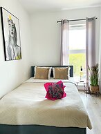 Lumina spacious apart with balcony