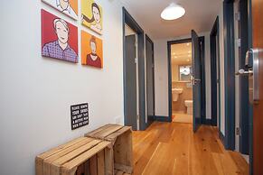 Higgihaus Cabot Mews Aparthotel