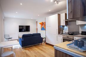 Higgihaus Cabot Mews Aparthotel