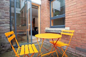 Higgihaus Cabot Mews Aparthotel