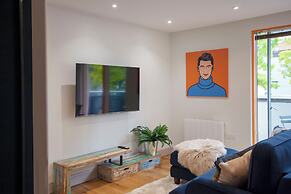 Higgihaus Cabot Mews Aparthotel