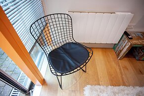 Higgihaus Cabot Mews Aparthotel