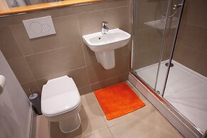 Higgihaus Cabot Mews Aparthotel