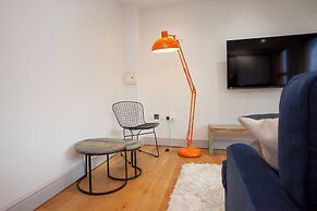 Higgihaus Cabot Mews Aparthotel