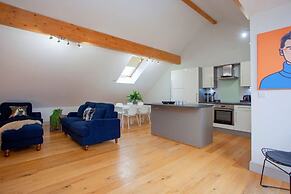 Higgihaus Cabot Mews Aparthotel