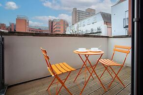 Higgihaus Cabot Mews Aparthotel