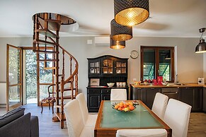 Seaview Apartment with Garden in Recco