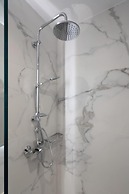 Athenian Modern & Luxury Apartments