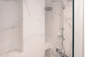 Athenian Modern & Luxury Apartments