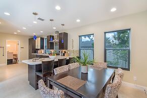 Dream House 5 Bedroom w/ Amazing Heated Pool