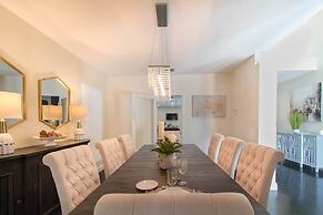 Dream House 5 Bedroom w/ Amazing Heated Pool