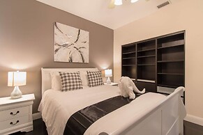 Dream House 5 Bedroom w/ Amazing Heated Pool