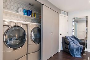 Dream House 5 Bedroom w/ Amazing Heated Pool