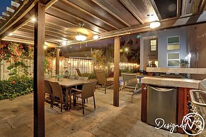 Dream House 5 Bedroom w/ Amazing Heated Pool