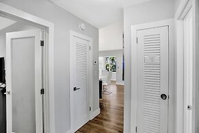 Private Pool 3BR With Lakefront View