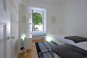 Portas do Castelo Apartments