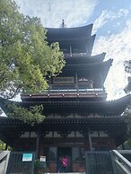 Zheda Yuanzheng Lanshe Hotel