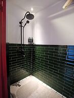 Zheda Yuanzheng Lanshe Hotel